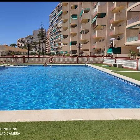 Апартаменты Apartamento Reformado En Primera Linea De Playa Альмуньекар Экстерьер фото